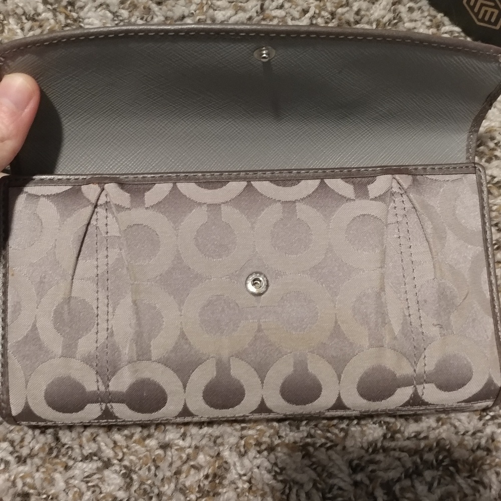 Coach wallet - Picture 2 of 7
